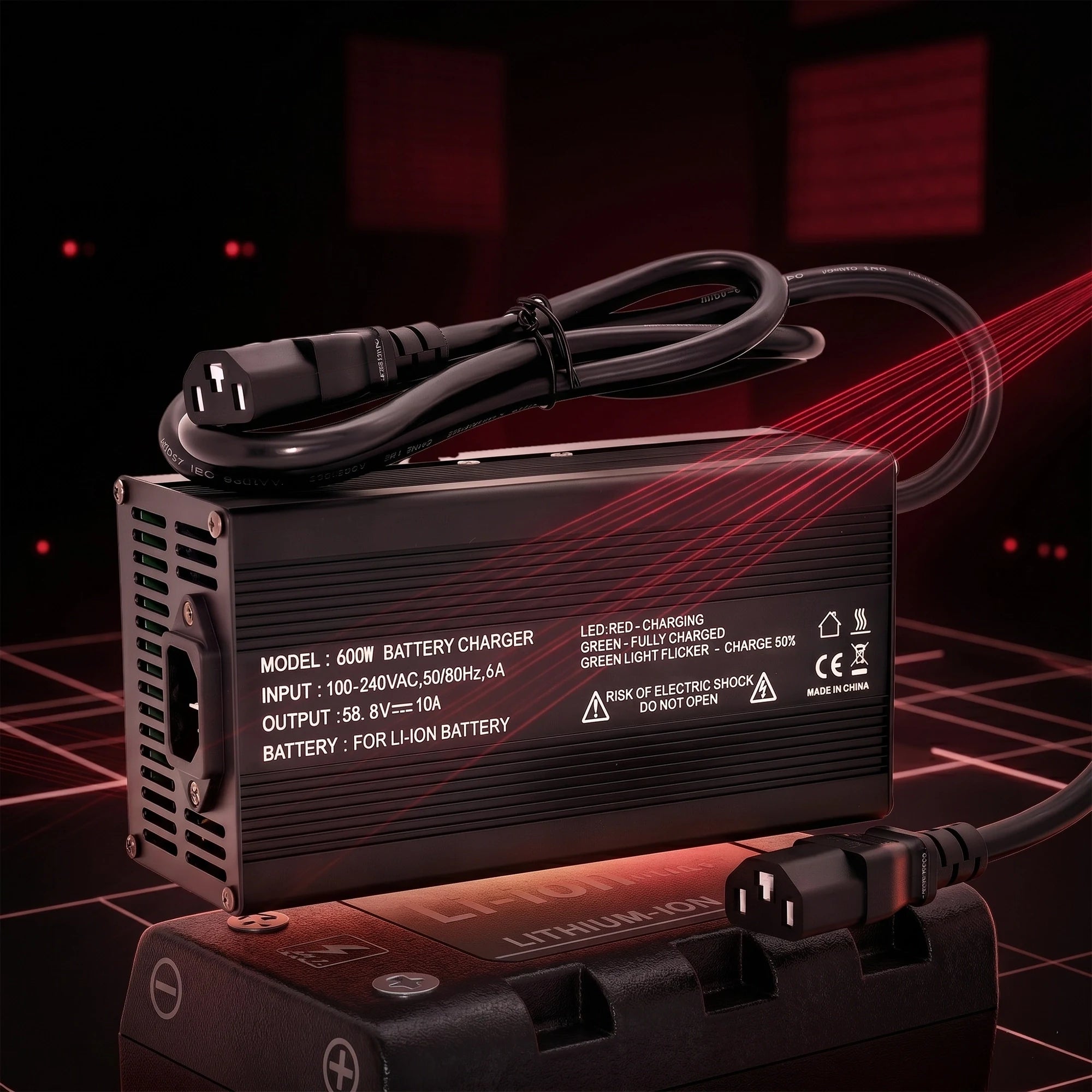 58.8V 10A smart charger for 52V lithium battery with metal housing and fast charging capability